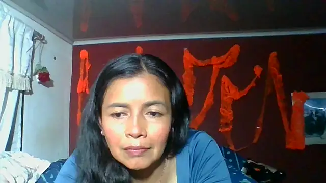 Snapshot of DianaOchoa_ chatting on 25, 10, 2025 DianaOchoa online show from 25, 10, 2025