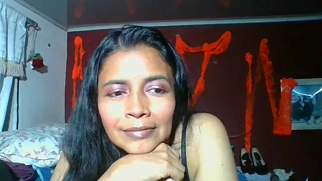 Snapshot of DianaOchoa_ chatting on 26, 10, 2025 DianaOchoa online show from 26, 10, 2025