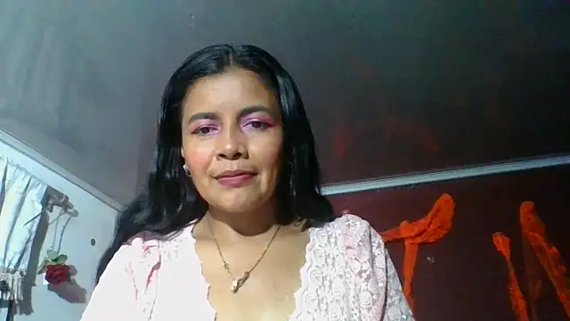 Snapshot of DianaOchoa_ chatting on 27, 10, 2025 DianaOchoa online show from 27, 10, 2025