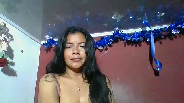 Snapshot of DianaOchoa_ chatting on 22, 11, 2025 DianaOchoa online show from 22, 11, 2025