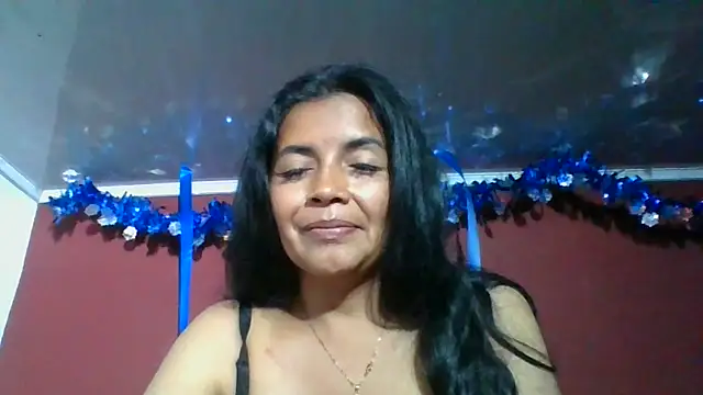 Snapshot of DianaOchoa_ chatting on 30, 11, 2025 DianaOchoa online show from 30, 11, 2025