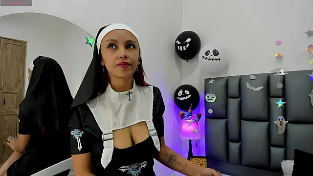 Snapshot of valeriasweet_ chatting on 16, 10, 2025 valeriasweet online show from 16, 10, 2025