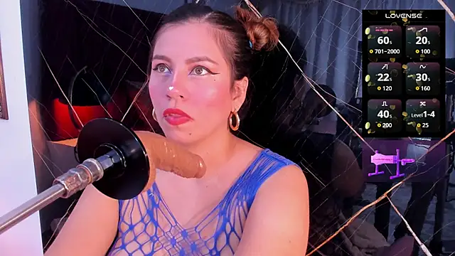 abby blond  online show from 30, 10, 2025