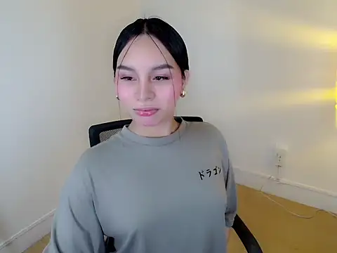 holly tabby online show from 14, 1, 2026