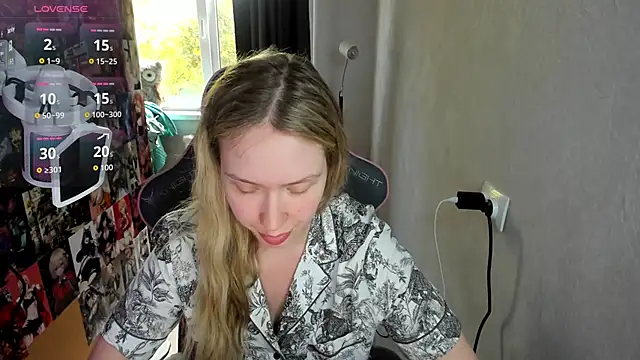 Snapshot of NicoleRiccii chatting on 10, 10, 2025 NicoleRiccii online show from 10, 10, 2025