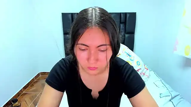 Snapshot of Thompson_Ema chatting on 24, 9, 2025 Thompson Ema online show from 24, 9, 2025