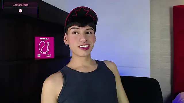 Snapshot of Ezra_Storm chatting on 18, 10, 2025 Ezra Storm online show from 18, 10, 2025