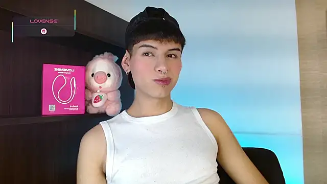 Ezra Storm online show from 9, 11, 2025