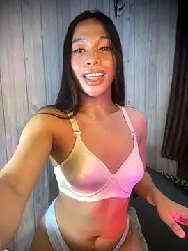 Snapshot of Lovely_Daugs chatting on 14, 11, 2025 Lovely Daugs online show from 14, 11, 2025