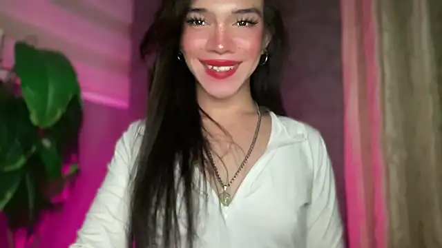 Misselliefayexxx online show from 15, 4, 2026