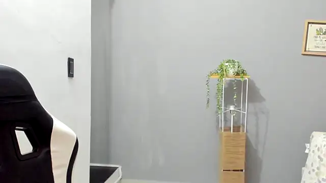 Snapshot of ADHARAMILLER__1111 chatting on 4, 6, 2026 ADHARAMILLER 1111 online show from 4, 6, 2026