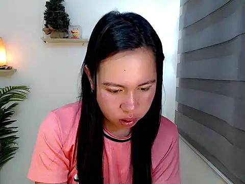 Snapshot of kimbratx chatting on 28, 10, 2025 kimbratx online show from 28, 10, 2025