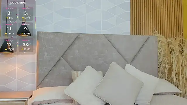 Snapshot of Jade_Whisper chatting on 16, 9, 2025 Jade Whisper online show from 16, 9, 2025