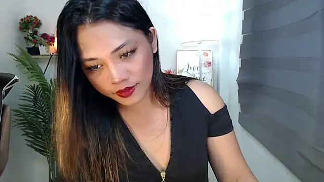 Snapshot of scarlett_brownx69 chatting on 28, 11, 2025 scarlett brownx69 online show from 28, 11, 2025