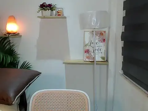 Snapshot of scarlett_brownx69 chatting on 8, 6, 2026 scarlett brownx69 online show from 8, 6, 2026