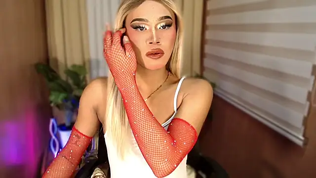 Snapshot of _tipsandchips chatting on 20, 9, 2025 tipsandchips online show from 20, 9, 2025