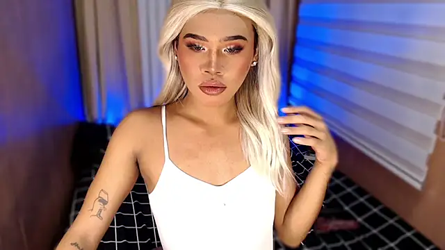 Snapshot of _tipsandchips chatting on 11, 10, 2025 tipsandchips online show from 11, 10, 2025