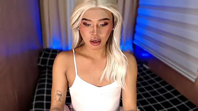 Snapshot of _tipsandchips chatting on 13, 10, 2025 tipsandchips online show from 13, 10, 2025