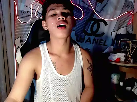 Snapshot of asianhardcock25 chatting on 10, 11, 2025 asianhardcock25 online show from 10, 11, 2025