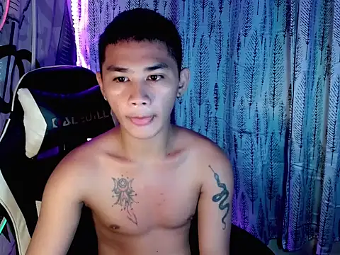 Snapshot of asianhardcock25 chatting on 24, 11, 2025 asianhardcock25 online show from 24, 11, 2025