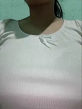 Shiny Babe online show from 8, 4, 2026