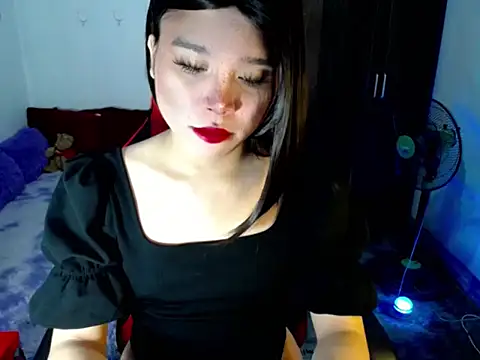 Snapshot of Urassiansweetcummer chatting on 20, 6, 2026 Urassiansweetcummer online show from 20, 6, 2026