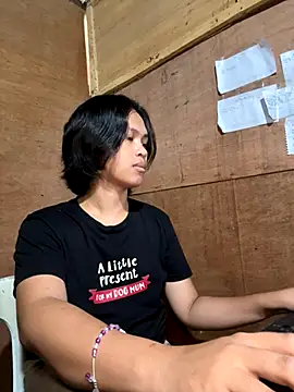 Snapshot of My_sweet_ladyboy chatting on 13, 11, 2025 My sweet ladyboy online show from 13, 11, 2025