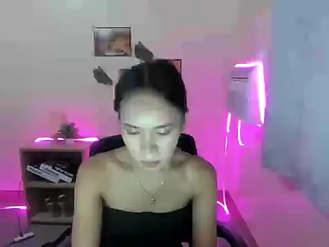 Shindoll online show from 5, 11, 2025