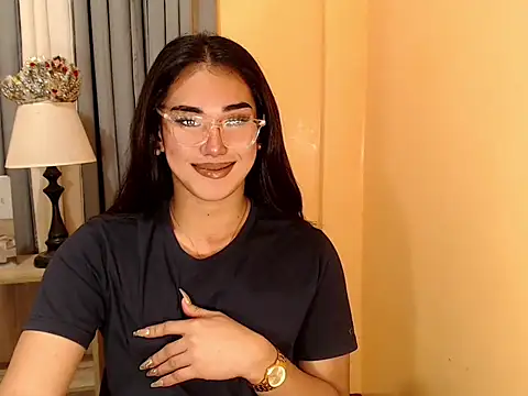 Snapshot of magnificent_kitana chatting on 11, 9, 2025 magnificent kitana online show from 11, 9, 2025