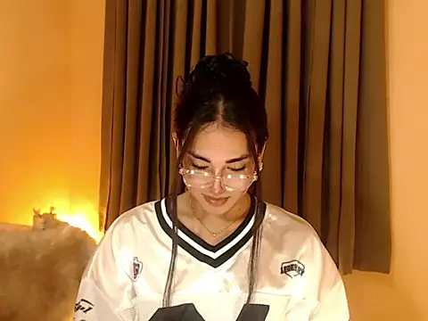 Snapshot of magnificent_kitana chatting on 20, 9, 2025 magnificent kitana online show from 20, 9, 2025