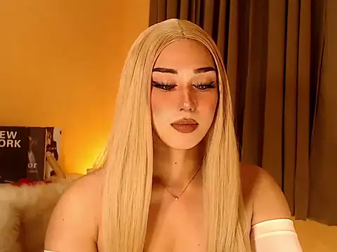 Snapshot of magnificent_kitana chatting on 25, 9, 2025 magnificent kitana online show from 25, 9, 2025