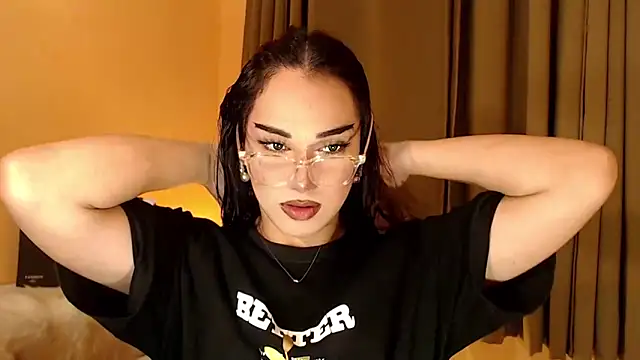 Snapshot of magnificent_kitana chatting on 16, 10, 2025 magnificent kitana online show from 16, 10, 2025