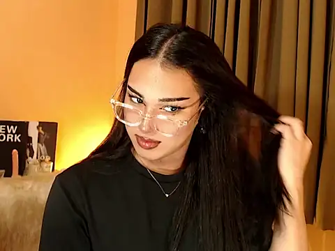 Snapshot of magnificent_kitana chatting on 7, 11, 2025 magnificent kitana online show from 7, 11, 2025