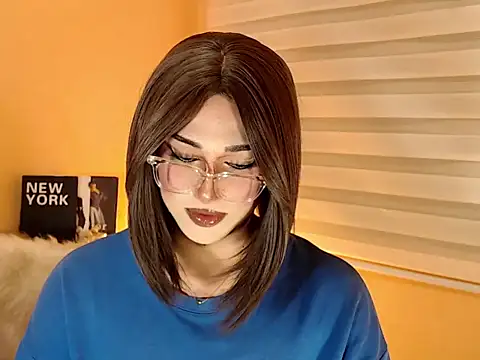 Snapshot of magnificent_kitana chatting on 11, 11, 2025 magnificent kitana online show from 11, 11, 2025