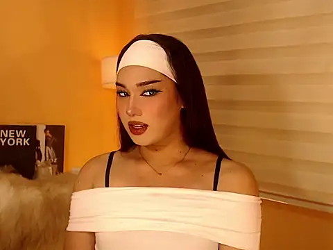 Snapshot of magnificent_kitana chatting on 20, 11, 2025 magnificent kitana online show from 20, 11, 2025