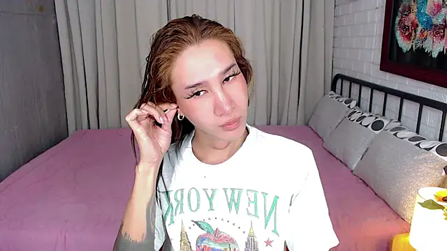 Snapshot of TRANSGODDESSA chatting on 16, 11, 2025 TRANSGODDESSA online show from 16, 11, 2025