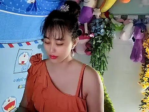 Snapshot of emgaixinhngoan chatting on 14, 11, 2025 emgaixinhngoan online show from 14, 11, 2025