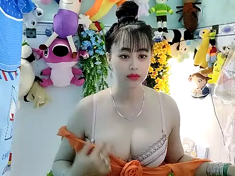 Snapshot of emgaixinhngoan chatting on 20, 11, 2025 emgaixinhngoan online show from 20, 11, 2025