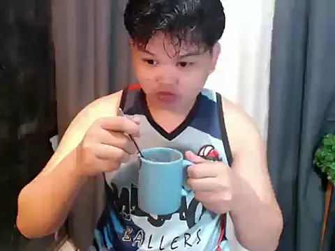 Reynelcock online show from 4, 4, 2026