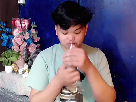 Reynelcock online show from 9, 4, 2026