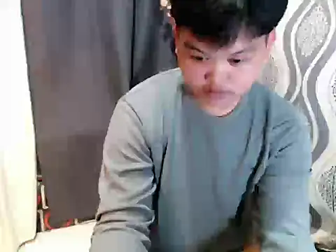 Snapshot of Reynelcock chatting on 26, 4, 2026 Reynelcock online show from 26, 4, 2026