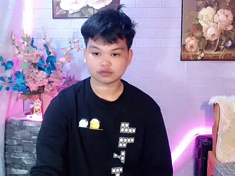 Snapshot of Reynelcock chatting on 2, 7, 2026 Reynelcock online show from 2, 7, 2026
