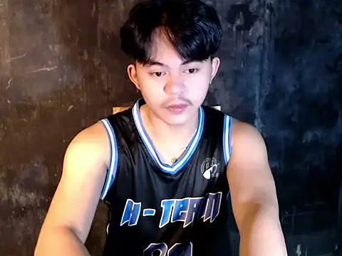 Snapshot of urguy_toshi chatting on 20, 9, 2025 urguy toshi online show from 20, 9, 2025