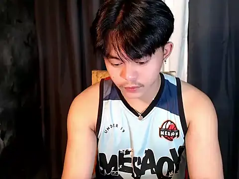 Snapshot of urguy_toshi chatting on 21, 9, 2025 urguy toshi online show from 21, 9, 2025