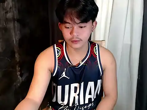 Snapshot of urguy_toshi chatting on 23, 9, 2025 urguy toshi online show from 23, 9, 2025