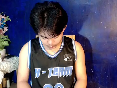 Snapshot of urguy_toshi chatting on 9, 10, 2025 urguy toshi online show from 9, 10, 2025