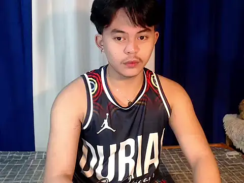 Snapshot of urguy_toshi chatting on 9, 10, 2025 urguy toshi online show from 9, 10, 2025