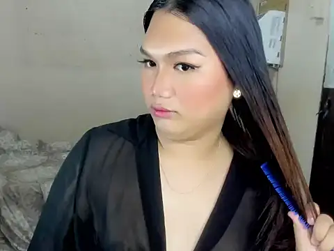 Snapshot of Lou_heart chatting on 8, 9, 2025 Lou heart online show from 8, 9, 2025