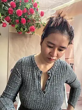 Snapshot of Bollozzy_89 chatting on 14, 11, 2025 Bollozzy 89 online show from 14, 11, 2025