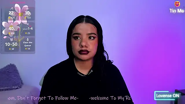 Shophie thoopson online show from 14, 12, 2025